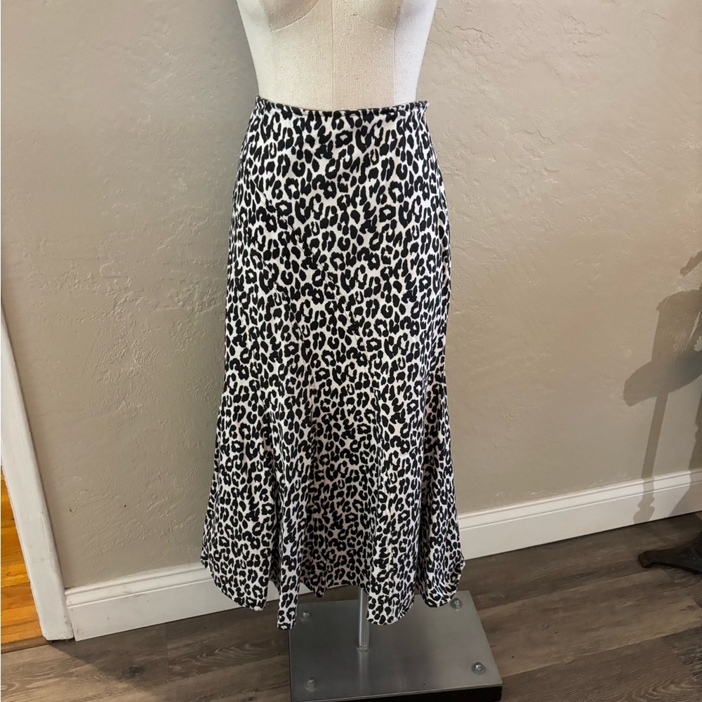 Alexis & Avery Leopard Print Midi Skirt - Black & White Sz 8